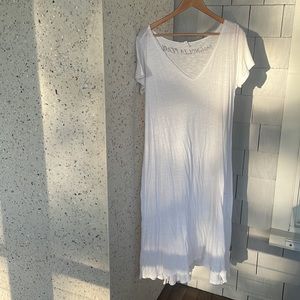 Magnolia Pearl White V-Neck T-Shirt Dress